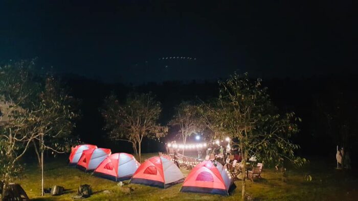 cắm trại qua đêm 