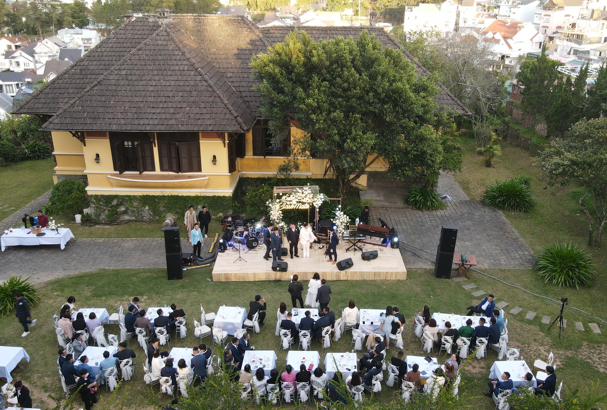 set up tiệc cưới tại Ana Mandara Villas Dalat Resort & Spa