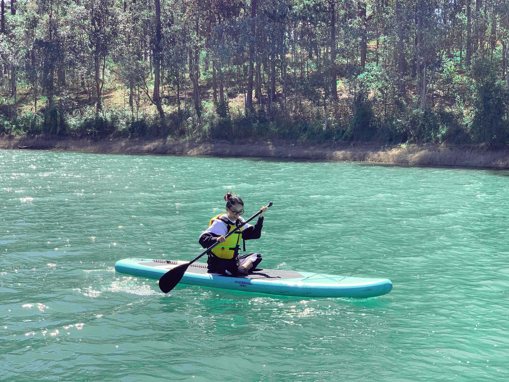 chèo sup hồ tuyền lâm 