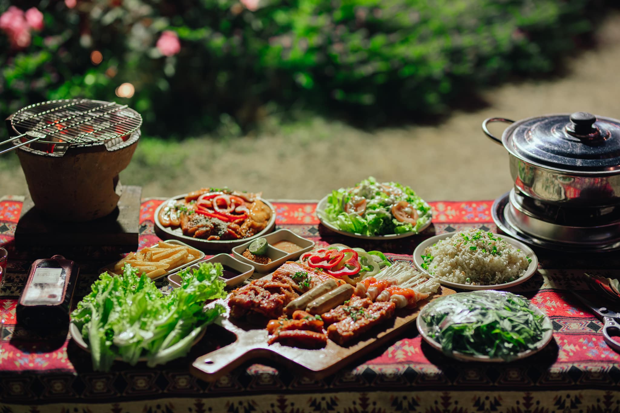 tiệc bbq tại cloud view glamping